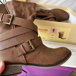 Mossimo brown ankle boots